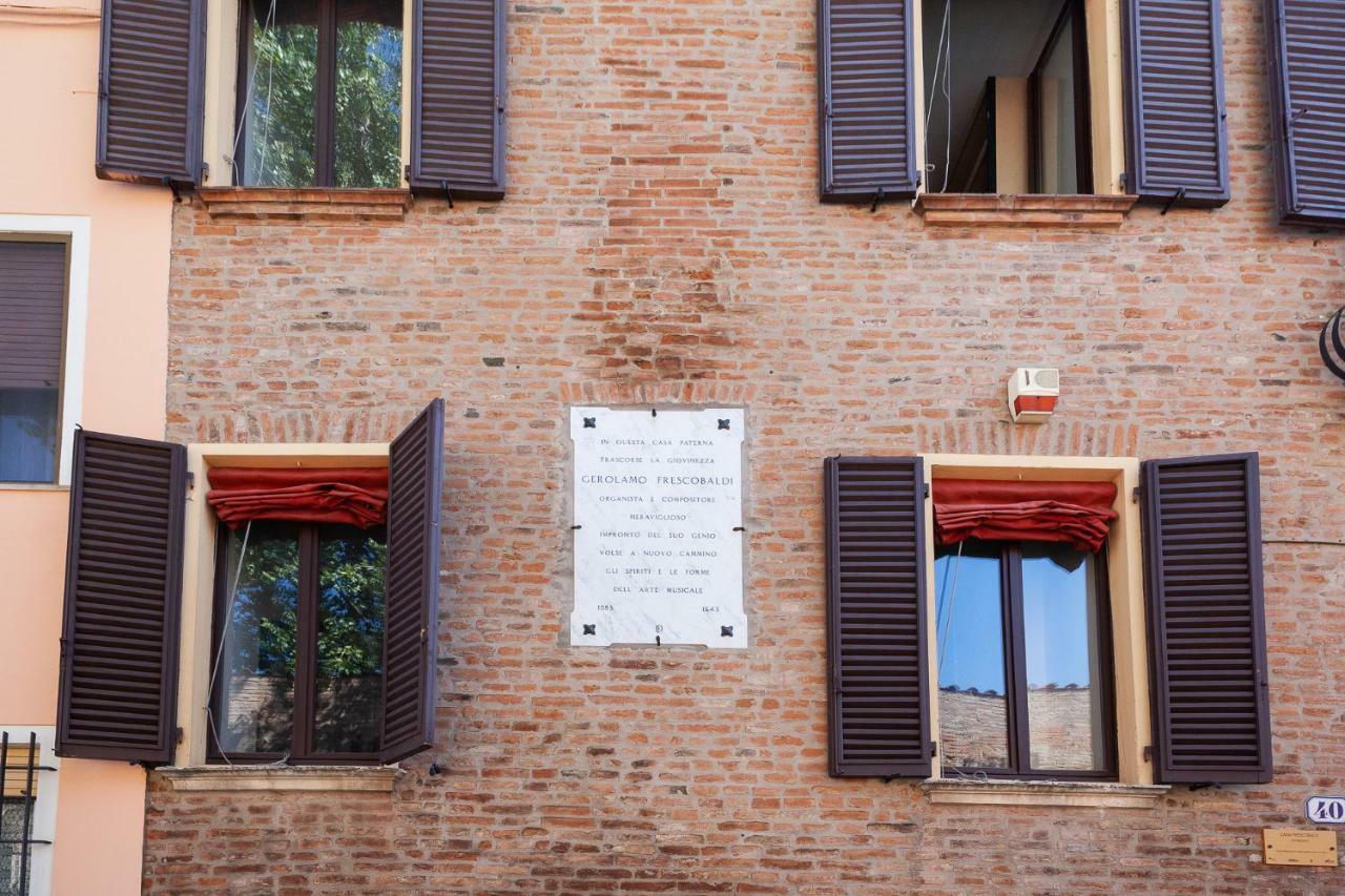 Duplex Apartment In Pieno Centro Ferrara Eksteriør bilde